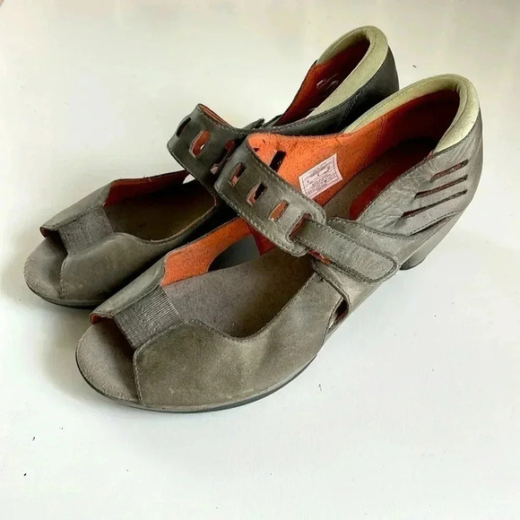 Merrell Shoes - MERRELL Evera MJ Smoke Performance Mary Jane Women’s 8 Heels Grey Velcro Strap